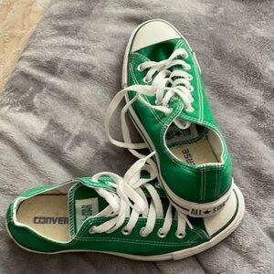 Converse Kelly Green Sneakers